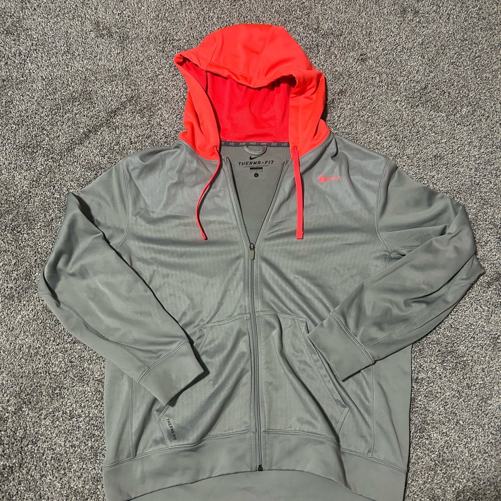Nike Men's Gray Jacket with Red Hood